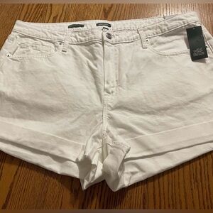 NWTS Wild Fable High Rise White Mom Shorts
